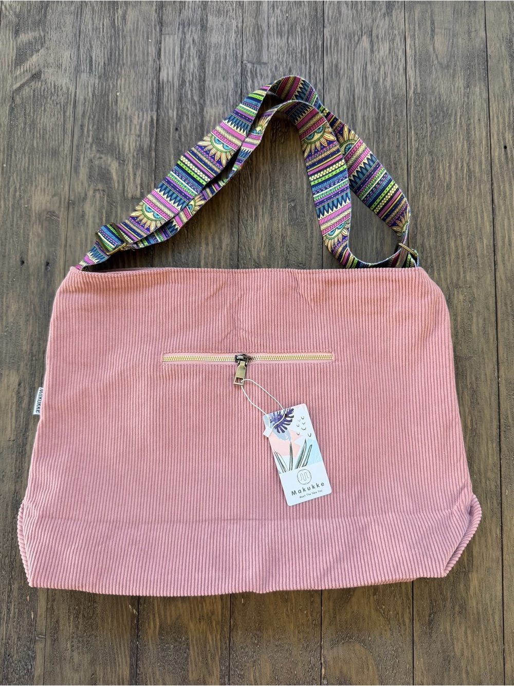 Makukke corduroy tote bag with adjustable strap
New with tags